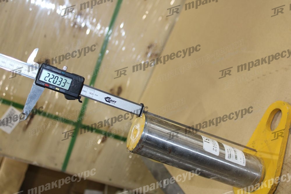 Палец 15D0100