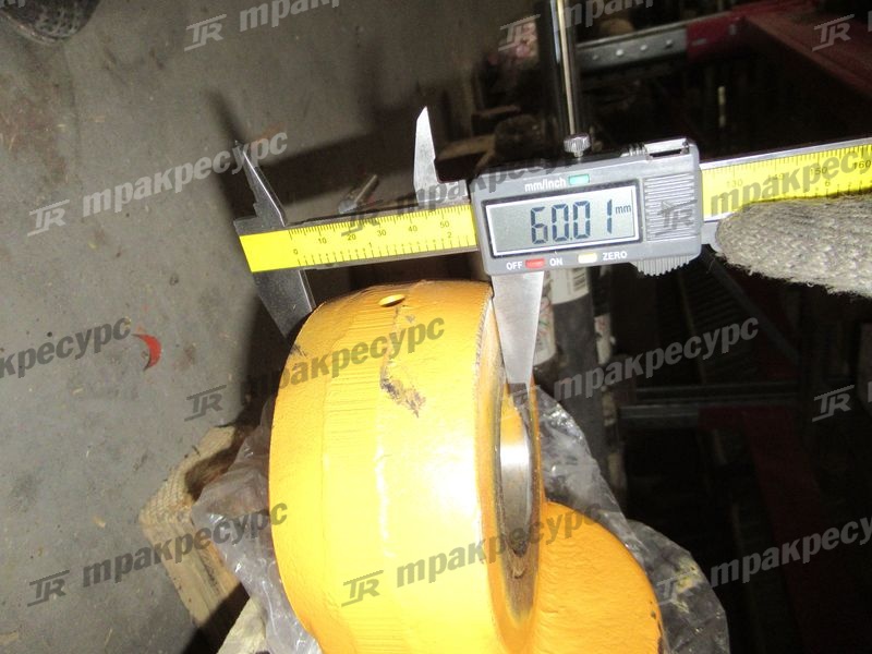 Цилиндр подъема ковша 10C0074
