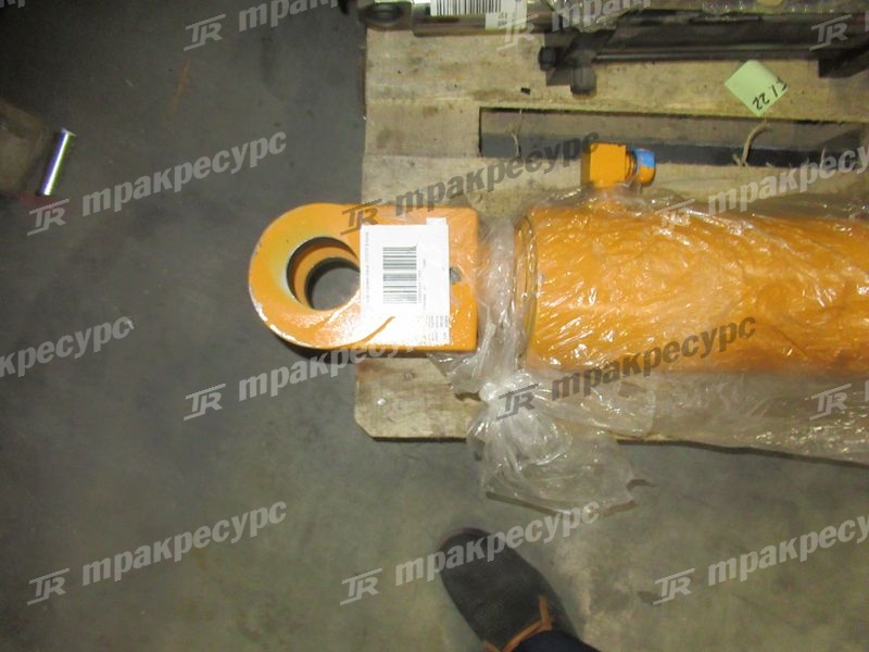 Цилиндр подъема ковша 10C0074
