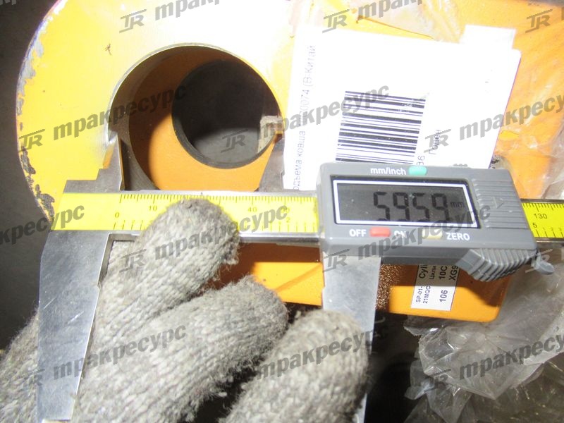 Цилиндр подъема ковша 10C0074
