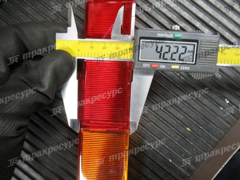 Стекло фонаря заднего 209K2-42021/1563688