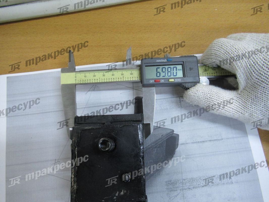 Подушка крепления двигателя 22N51-00161
