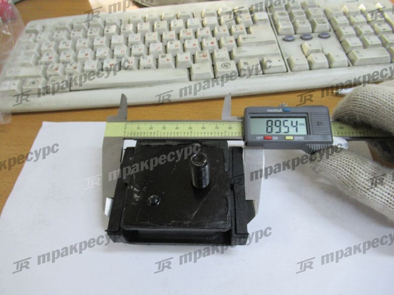 Подушка крепления двигателя 22N51-00161