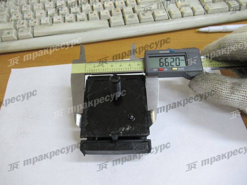 Подушка крепления двигателя 22N51-00161