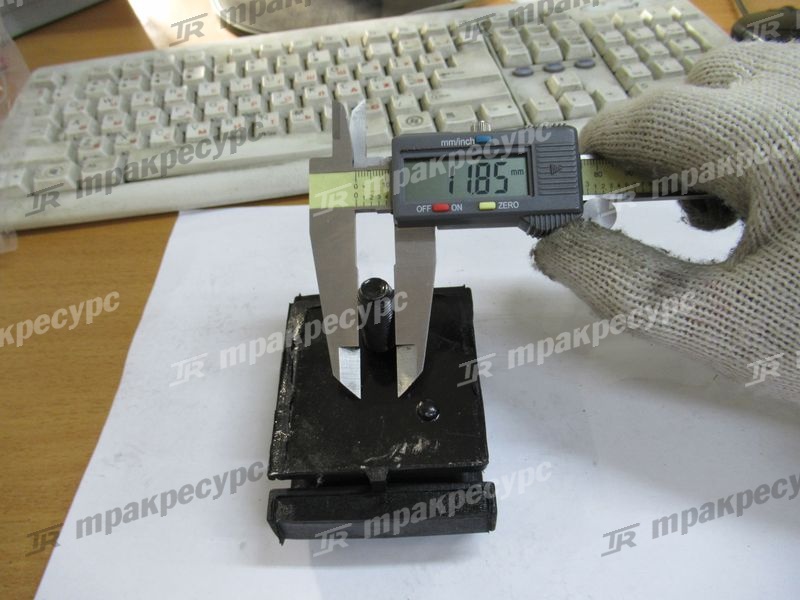 Подушка крепления двигателя 22N51-00161