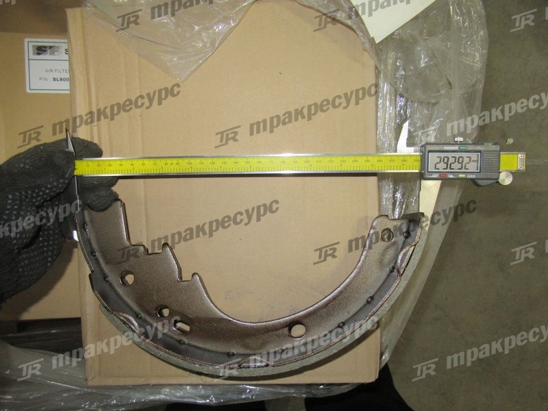 Колодка тормозная 25593-70121/1584383