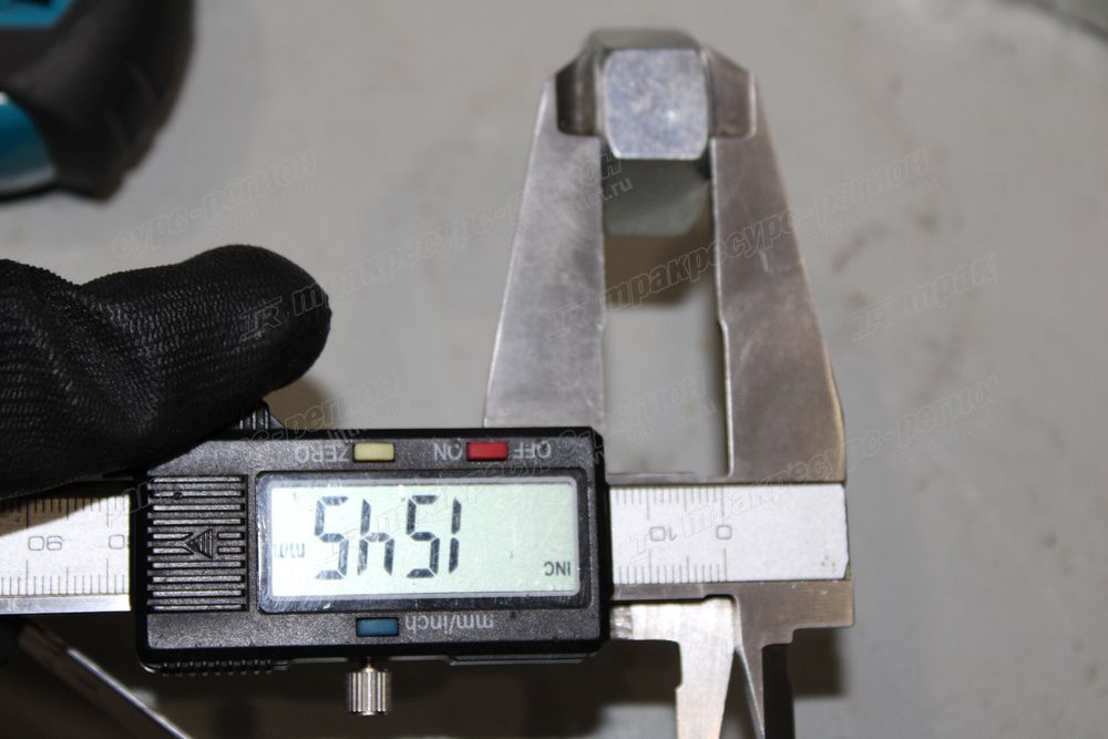 Гайка 01400-00018/244157