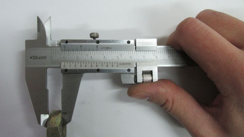 Гайка М22х1.5-5Н/левая