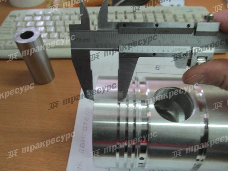 Поршень Д3900 5 каналов в сборе