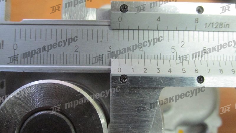 Насос водяной KUBOTA V3300 BN-1C010-73030/8218495