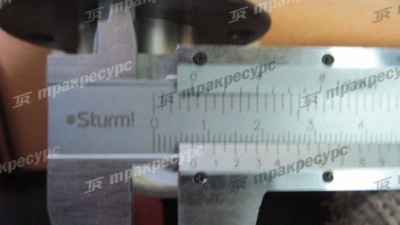 Насос водяной KUBOTA V3300 BN-1C010-73030/8218495