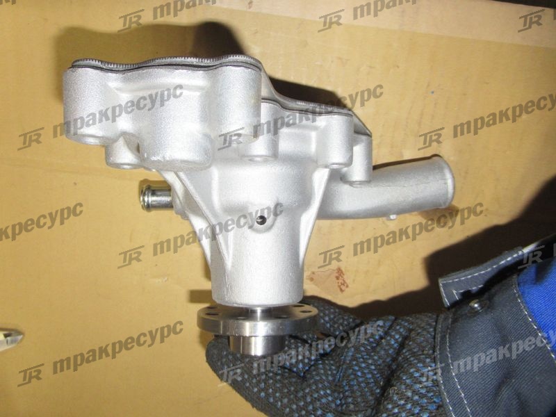 Насос водяной ISUZU 4JG2 Z-8-97028-590-0/1558621
