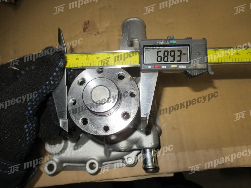 Насос водяной ISUZU 4JG2 Z-8-97028-590-0/1558621