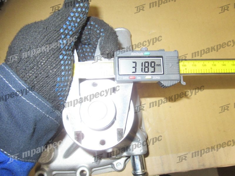 Насос водяной ISUZU 4JG2 Z-8-97028-590-0/1558621