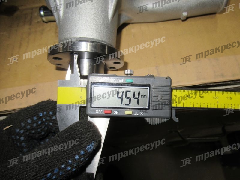 Насос водяной ISUZU 4JG2 Z-8-97028-590-0/1558621