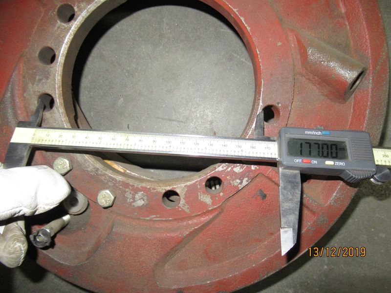 Сервотормоз ф335 правый ЕВ735