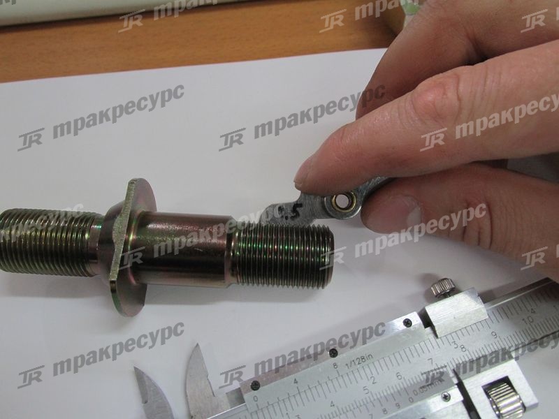Шпилька ступицы 228A3-02031/2581098