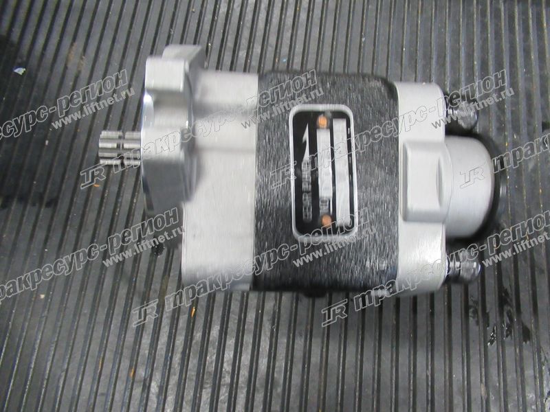 Насос гидравлический 117M7-10401