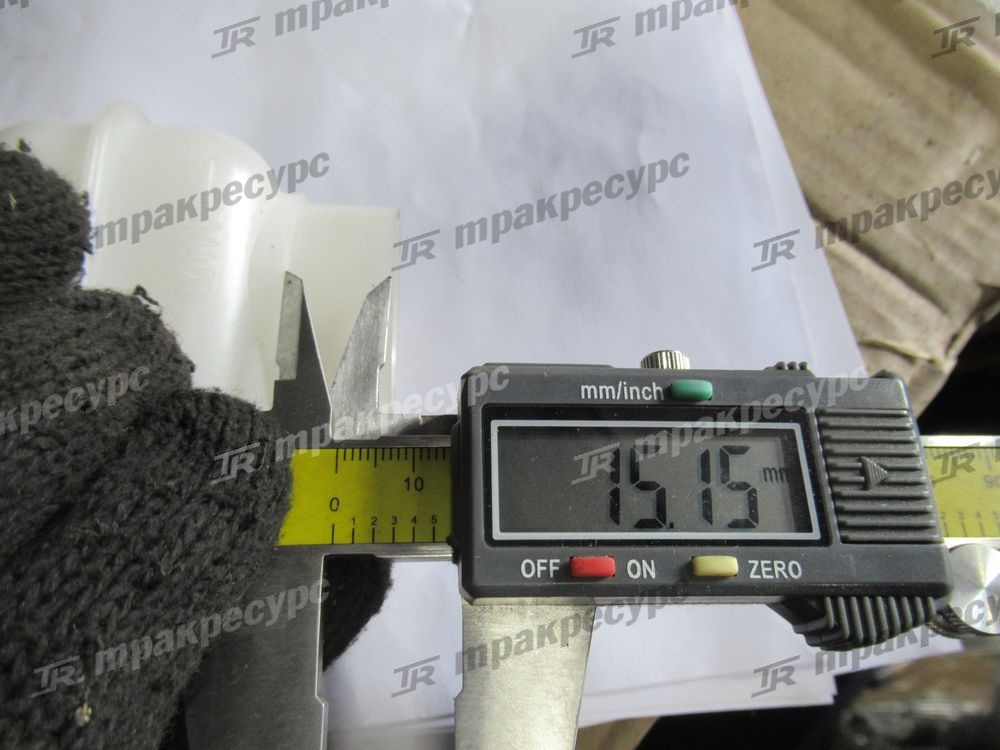Бачок тормозного цилиндра в сборе