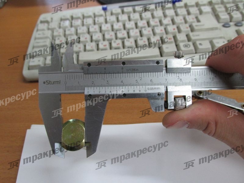 Шпилька ступицы 216G3-02061/7970933