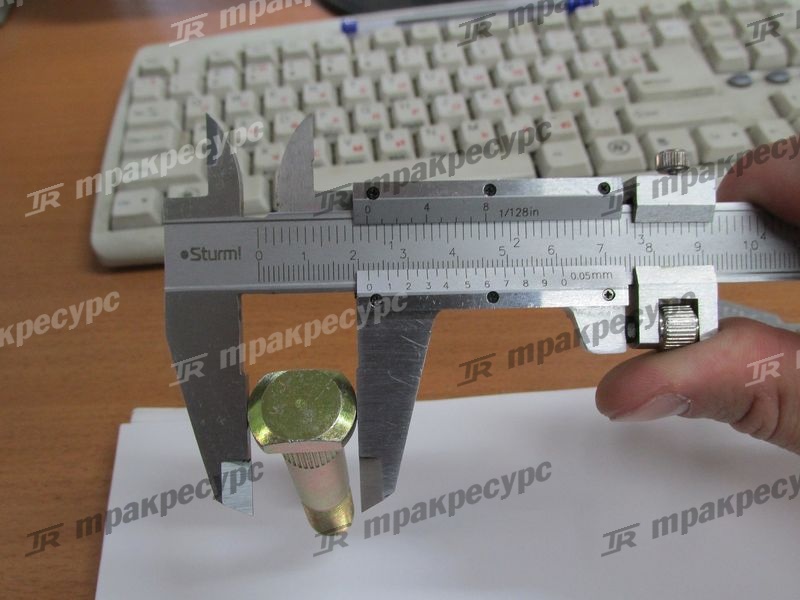 Шпилька ступицы 216G3-02061/7970933