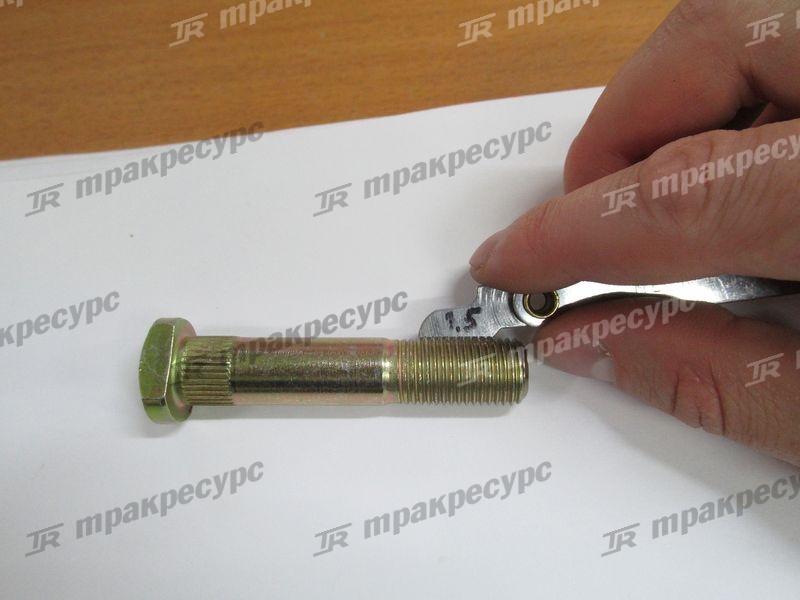 Шпилька ступицы 216G3-02061/7970933
