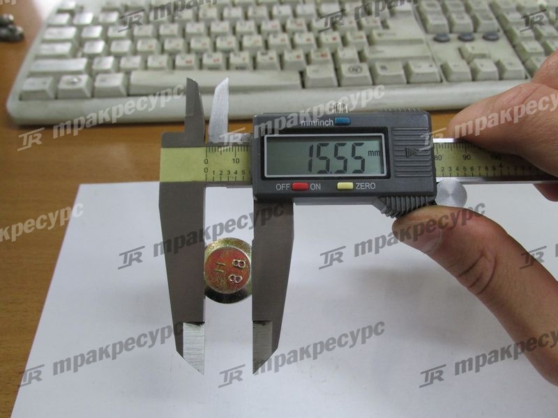 Болт ступицы 23654-32041