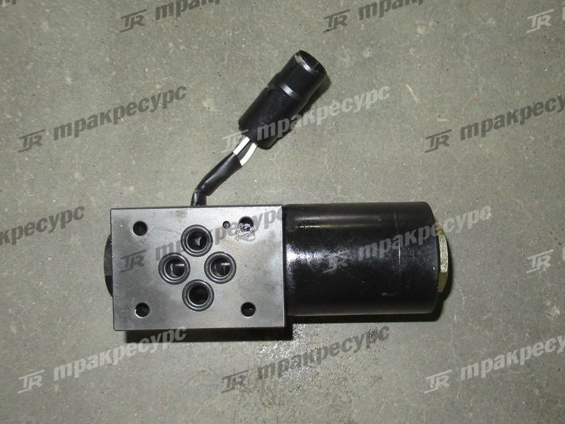 Клапан электромагнитный крышки распределителя ГДП 135L3-82003