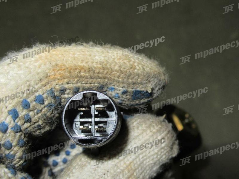 Клапан электромагнитный крышки распределителя ГДП 135L3-82003