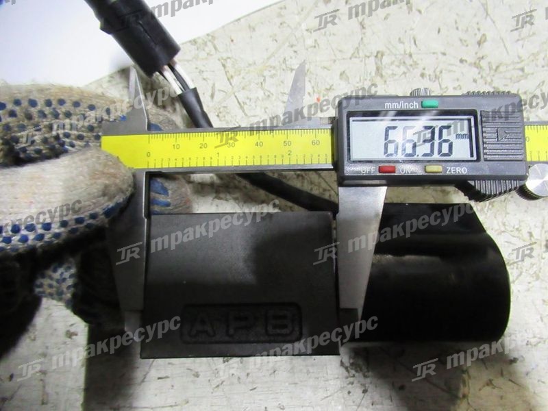Клапан электромагнитный крышки распределителя ГДП 135L3-82003