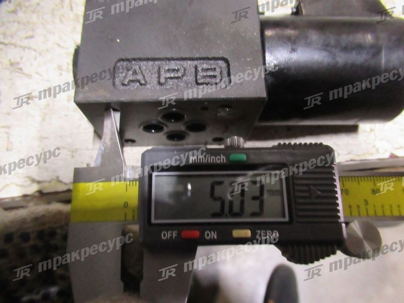 Клапан электромагнитный крышки распределителя ГДП 135L3-82003