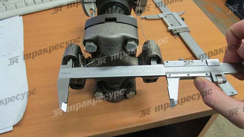 Соединение карданное среднее в сборе CPCD50/60/70