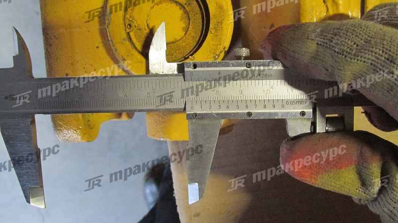 Вал карданный передний XG932