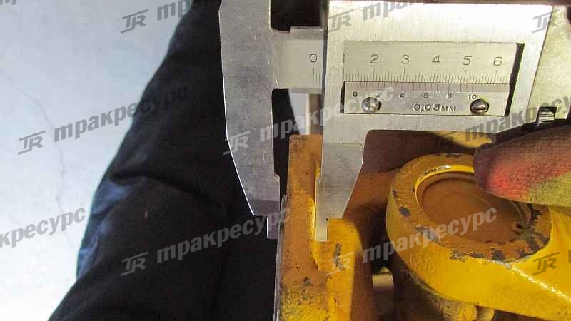 Вал карданный передний XG932