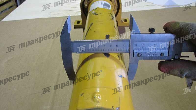Вал карданный передний XG932