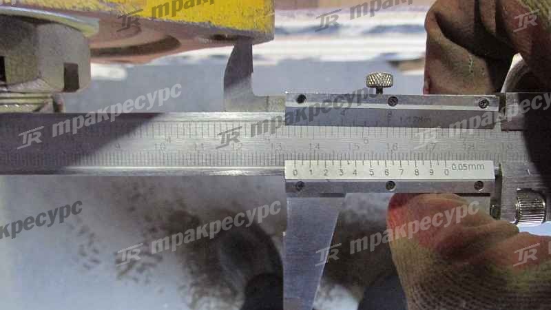 Вал карданный передний XG932