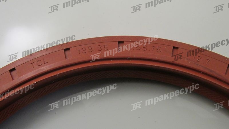 Уплотнение манжетное заднее коленвала 2500/3900 (силикон)