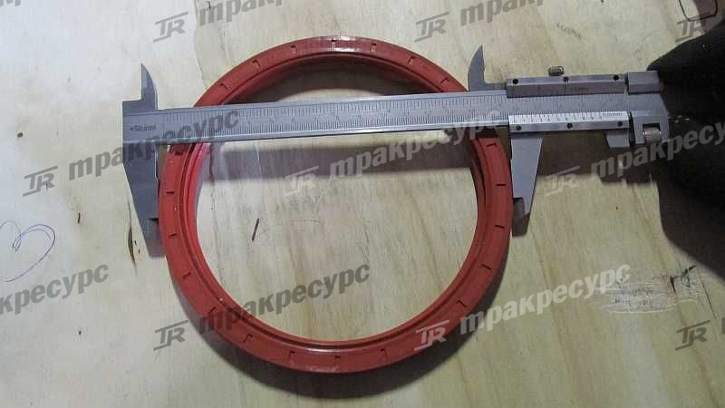 Уплотнение манжетное заднее коленвала 2500/3900 (силикон)