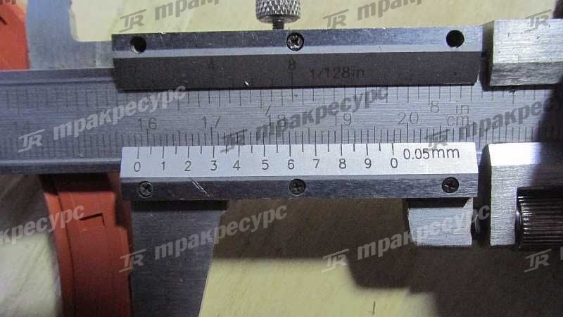 Уплотнение манжетное заднее коленвала 2500/3900 (силикон)
