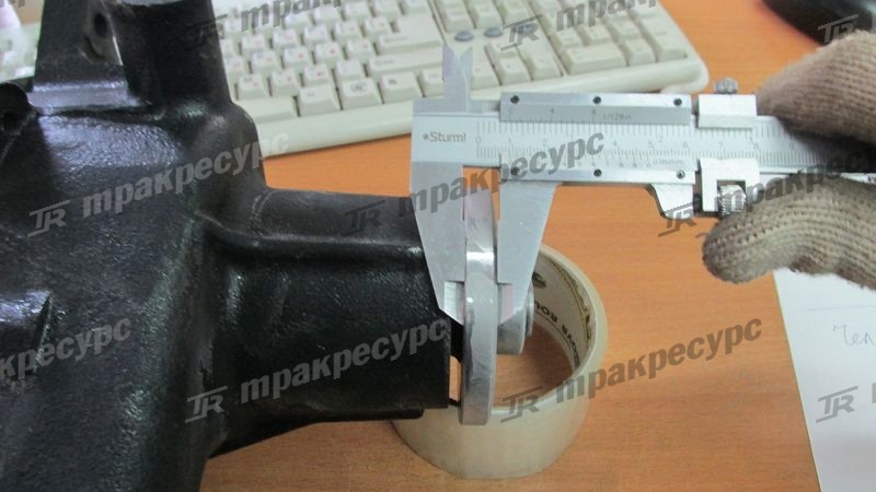 Насос водяной ISUZU 6BG1 Z-1-13650-018-1