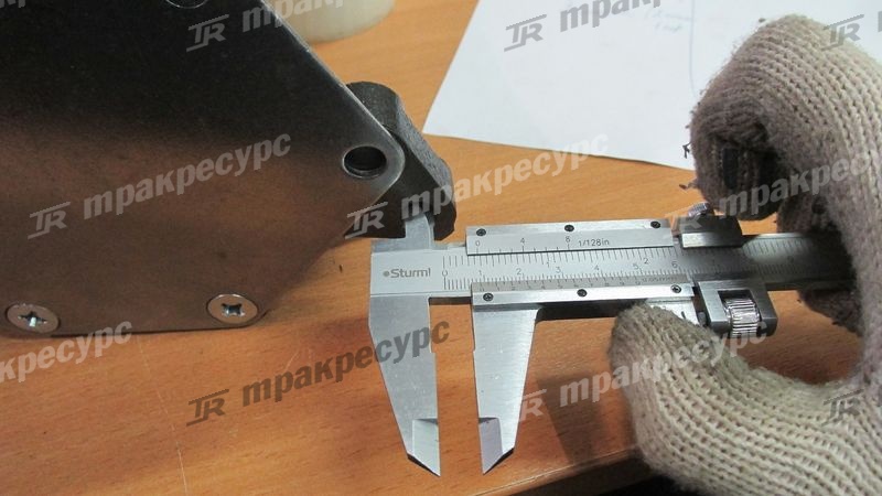 Насос водяной ISUZU 6BG1 Z-1-13650-018-1