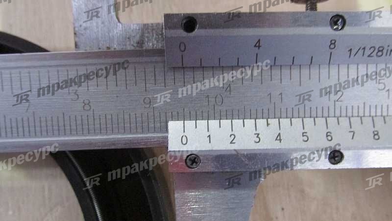 Сальник ступицы 256G3-02041