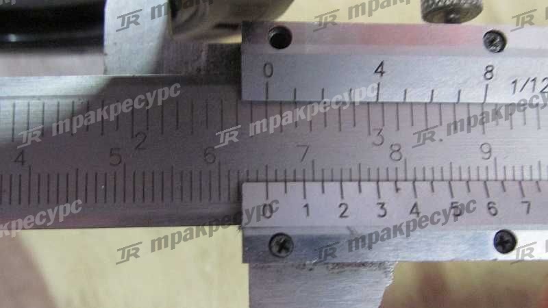 Сальник ступицы 256G3-02041