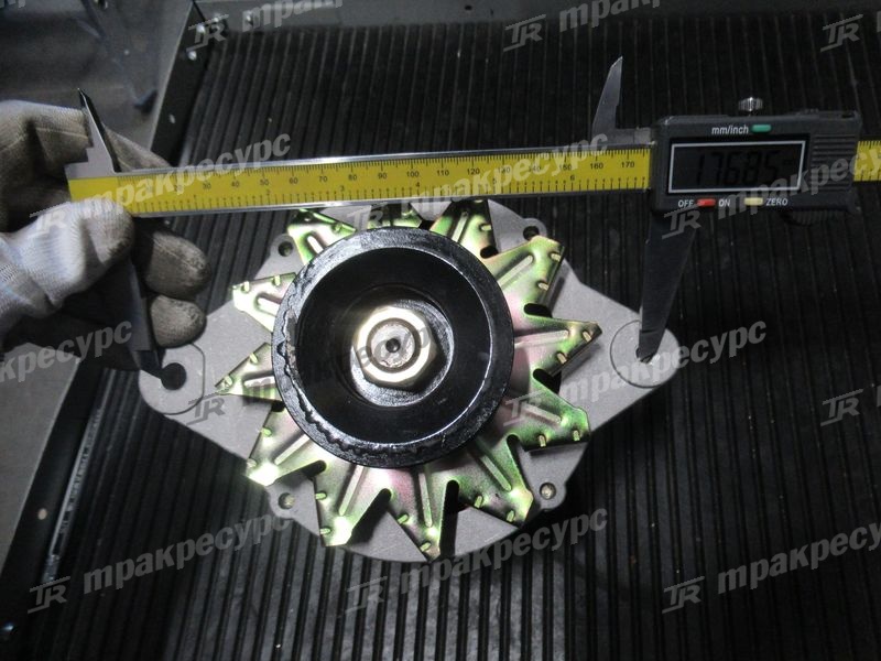 Генератор NISSAN TD-27 23100-42K00