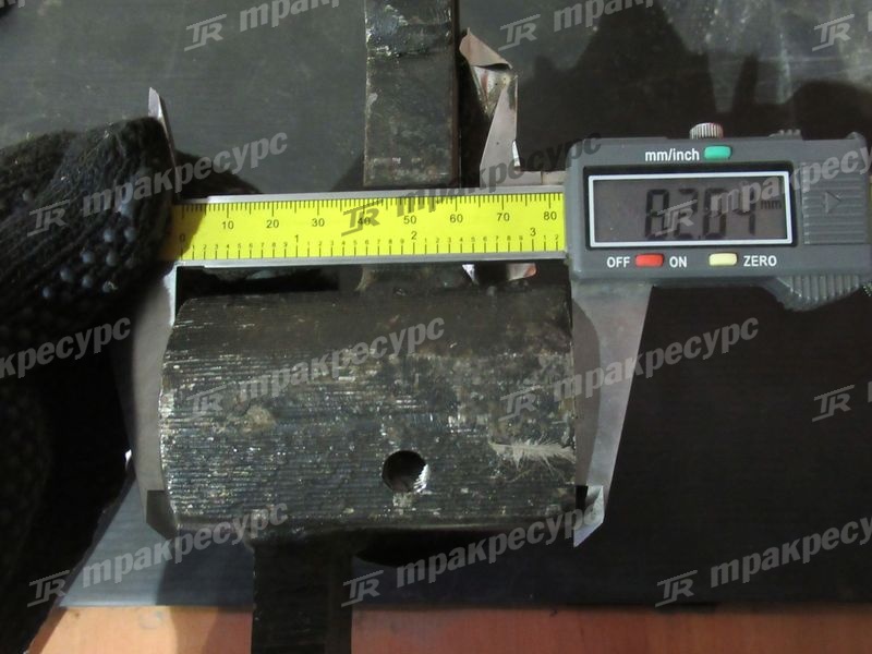Кулак поворотный "Kanglong" правый CPD10/15