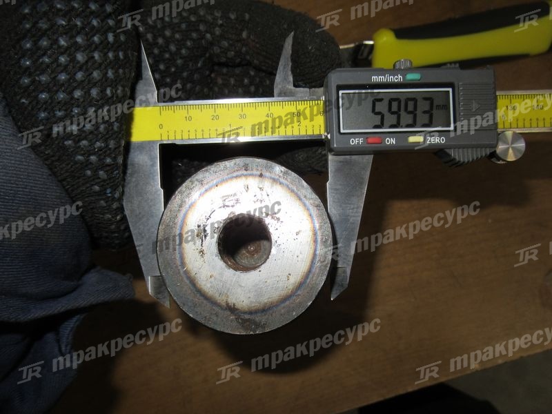 Палец сочленения нижний 60A0093