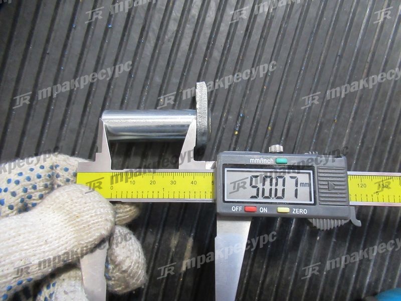 Ось 3EB-24-51281
