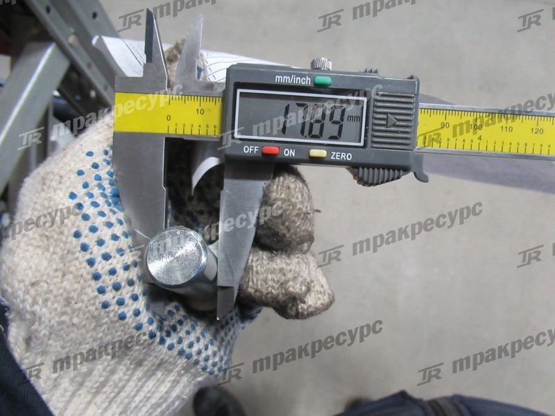 Ось 3EB-24-51281