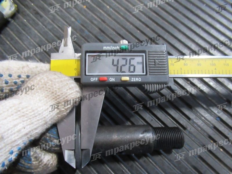 Ось 3EB-24-32360