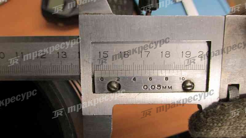 Гильза цилиндра 6135K-13B 763C-02-001BZ